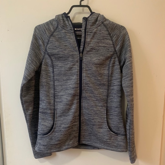 Active sweater - Picture 1 of 5